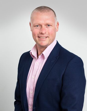 tony dalpiaz director of knightsbridge intermediary firm